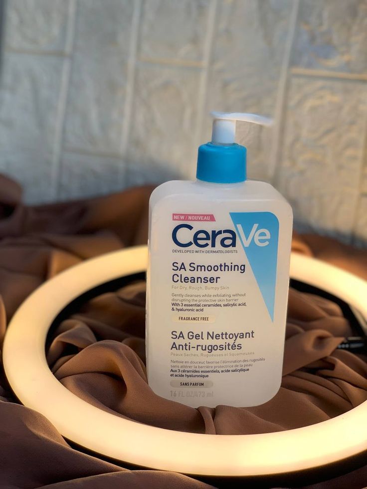 CeraVe SA Smoothing Cleanser – 236ml | Exfoliating Face & Body Wash with Salicylic Acid